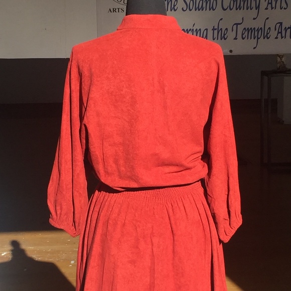 Vintage Rust colored 3/4" sleeve elastic waist button front midi dress - Picture 10 of 11